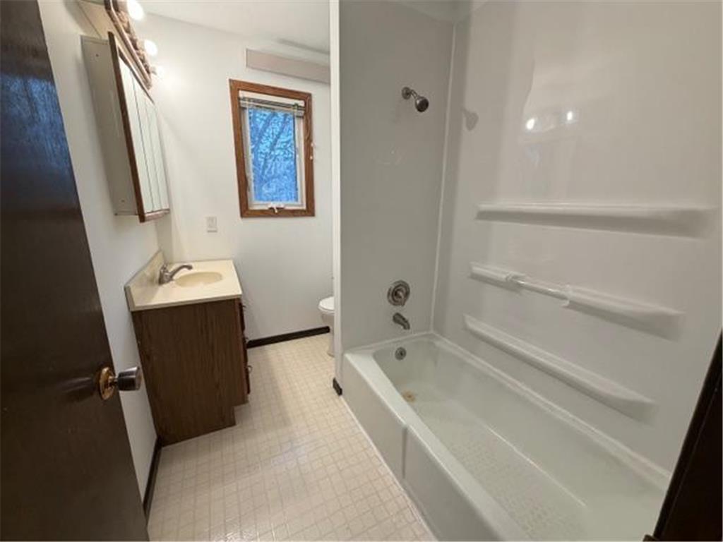 607 W 4th Street Litchfield MN 55355 6815569 image6