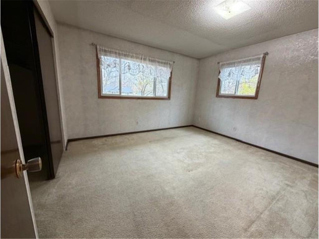 607 W 4th Street Litchfield MN 55355 6815569 image7