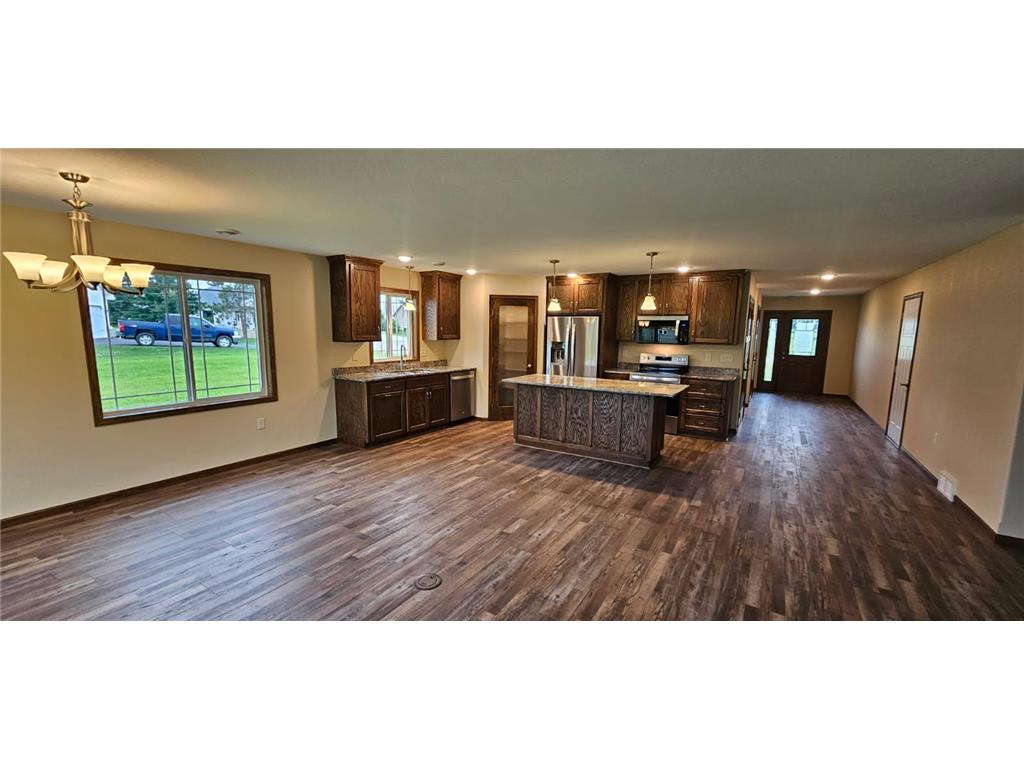 607 W Colfax Street Parkers Prairie MN 56361 6742174 image18