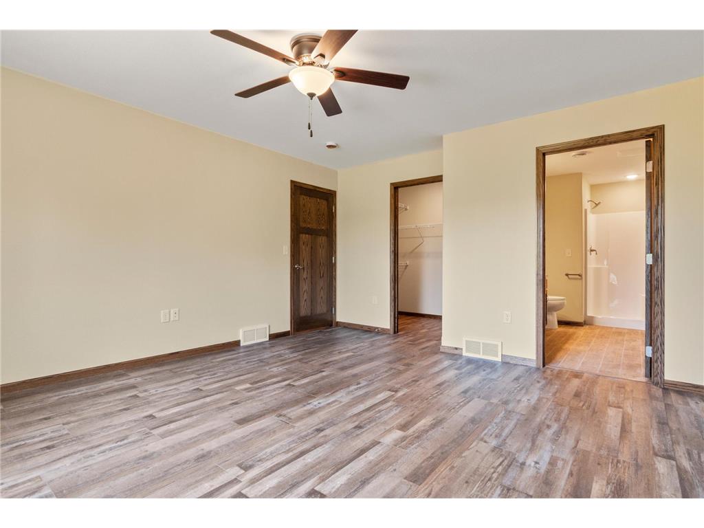 607 W Colfax Street Parkers Prairie MN 56361 6742174 image26