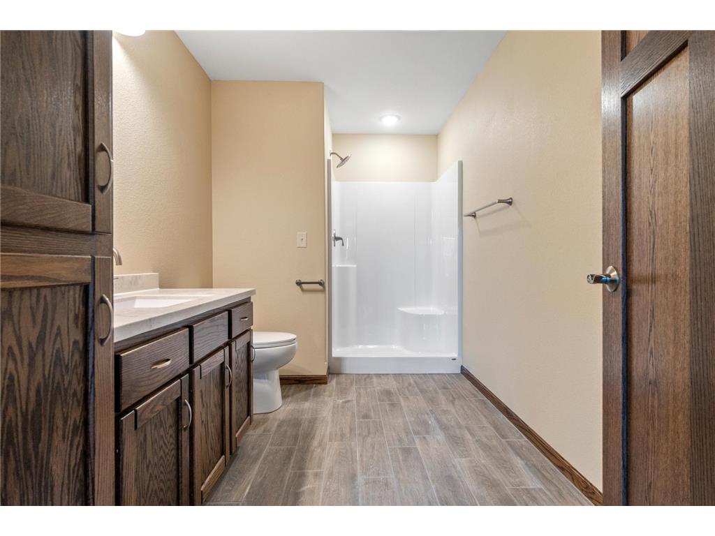 607 W Colfax Street Parkers Prairie MN 56361 6742174 image27