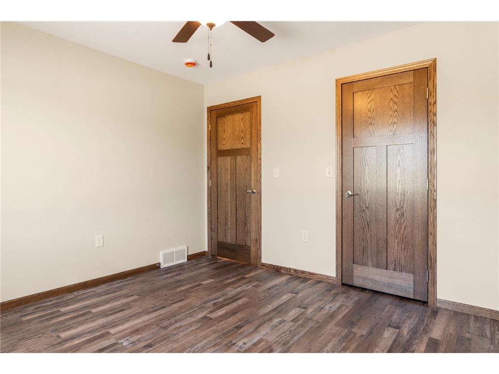 607 W Colfax Street Parkers Prairie MN 56361 6742174 image28