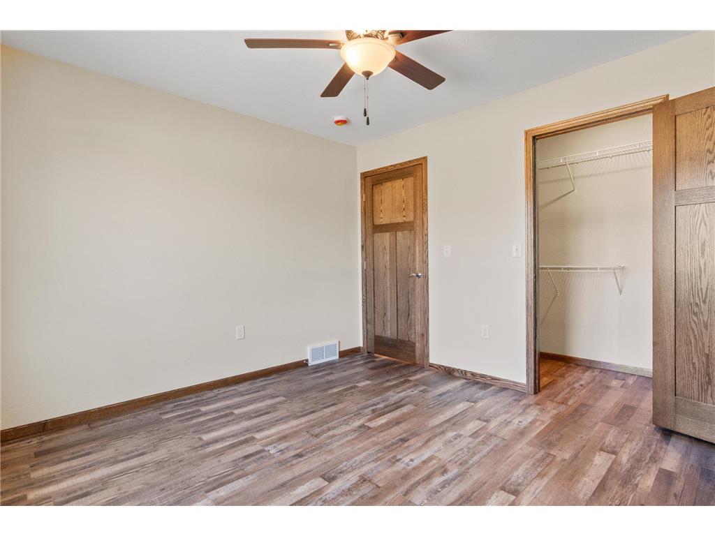 607 W Colfax Street Parkers Prairie MN 56361 6742174 image32