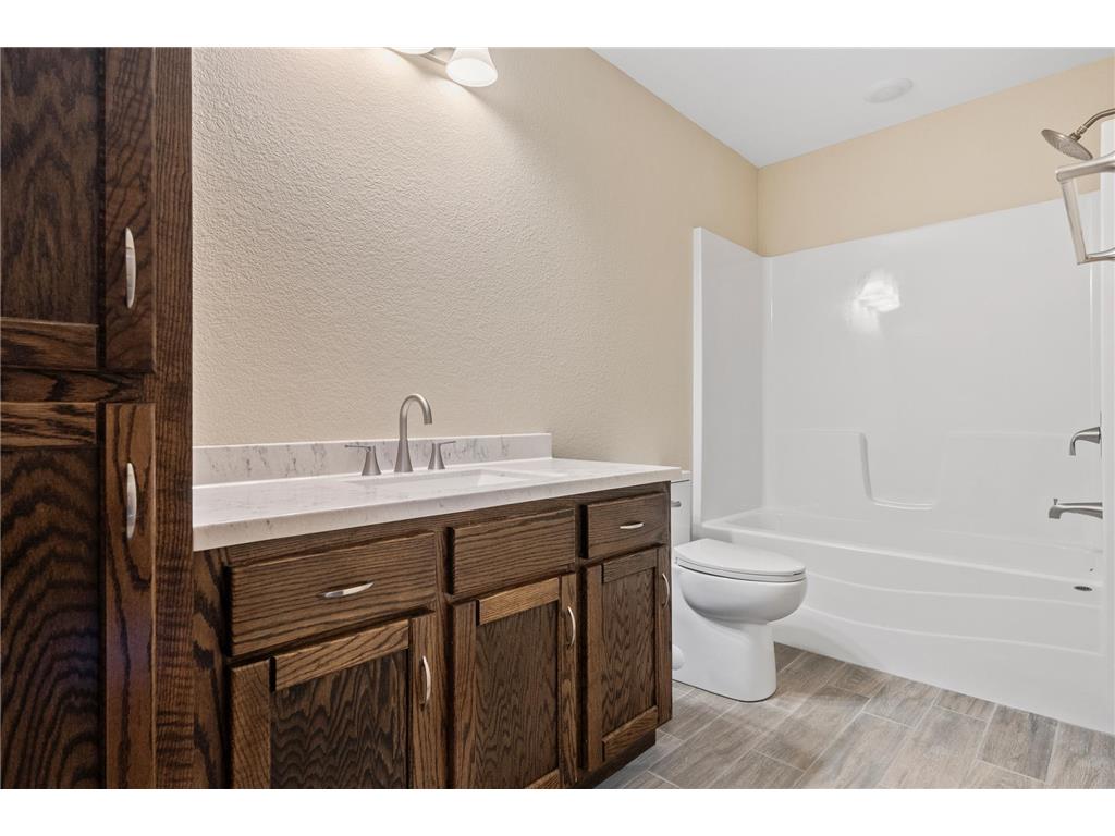 607 W Colfax Street Parkers Prairie MN 56361 6742174 image33