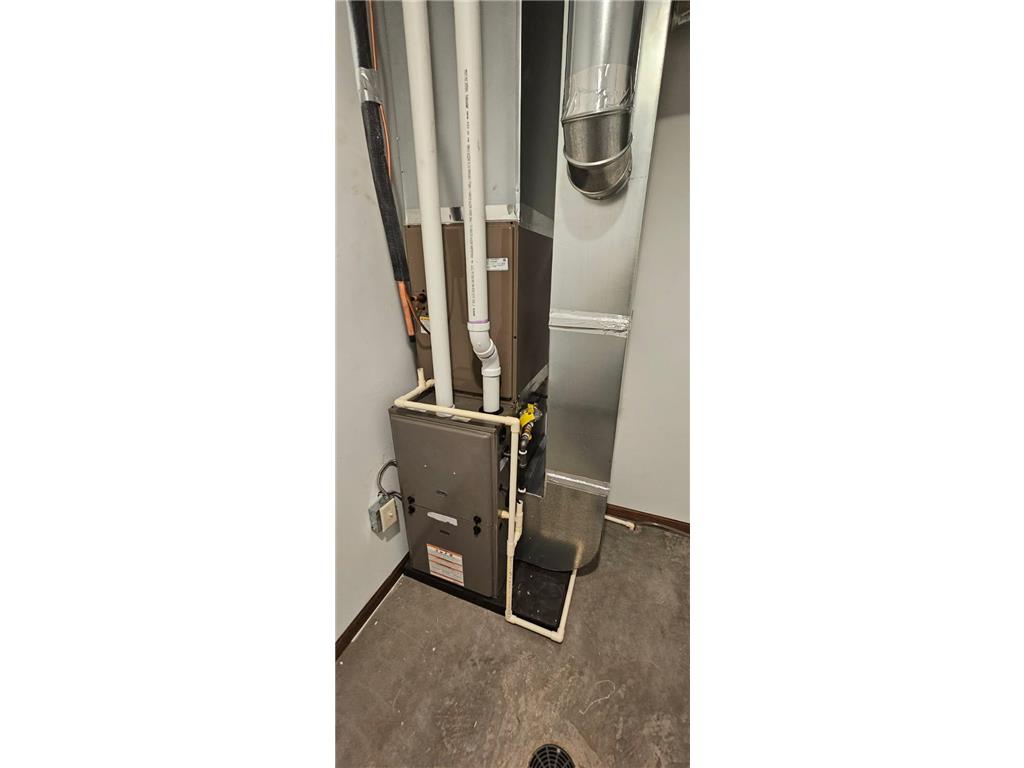 607 W Colfax Street Parkers Prairie MN 56361 6742174 image42