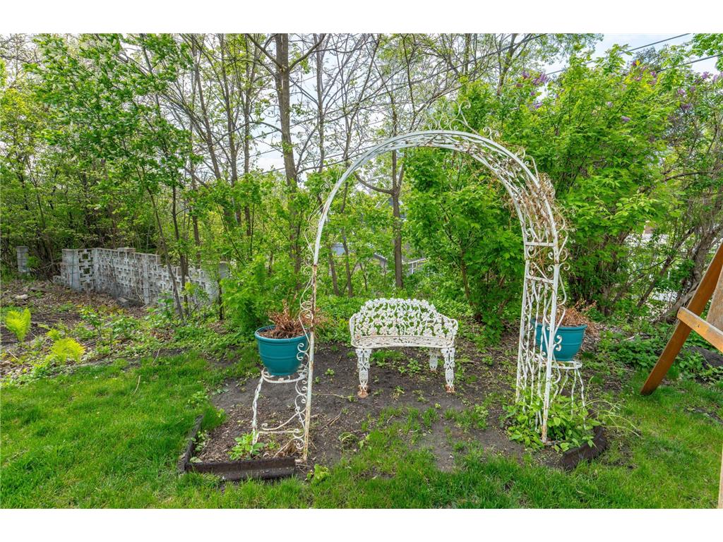 607 W Summit Avenue Fergus Falls MN 56537 7094086 image18