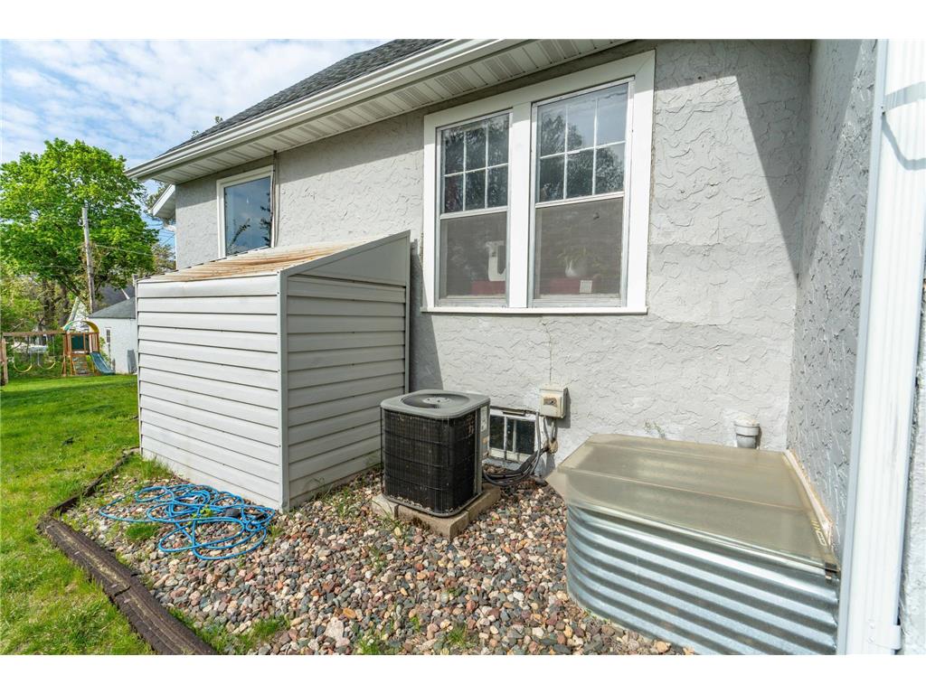 607 W Summit Avenue Fergus Falls MN 56537 7094086 image6