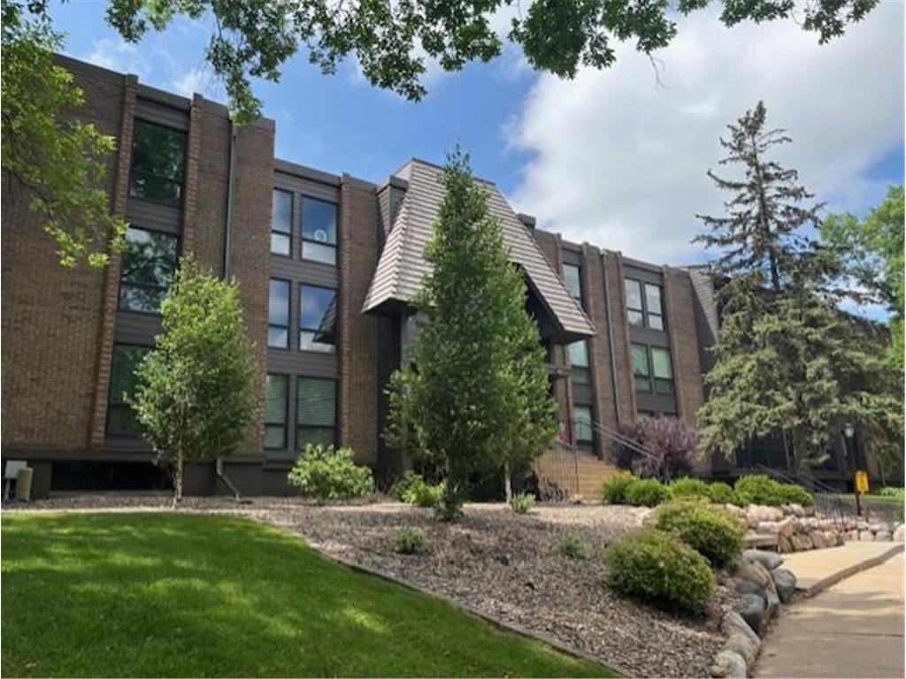 6075 Lincoln Drive #201 Edina MN 55436 7044126 image51