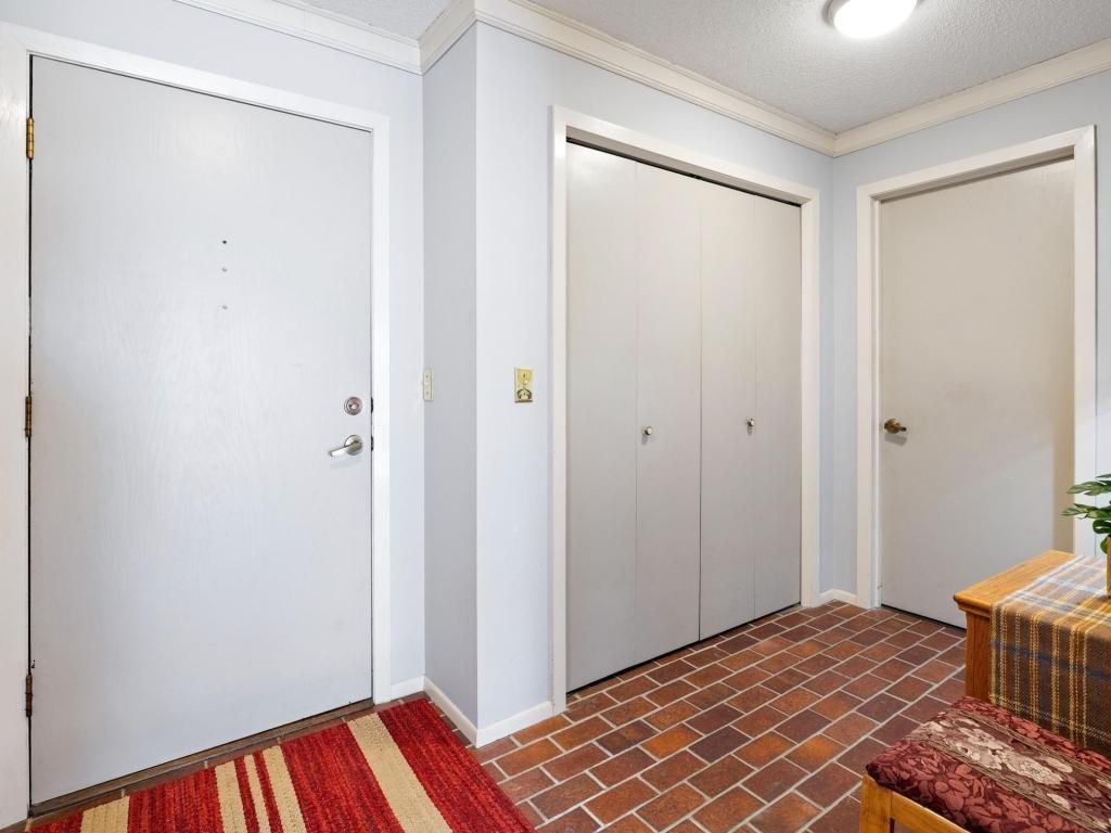 6075 Lincoln Drive #211 Edina MN 55436 7041192 image2