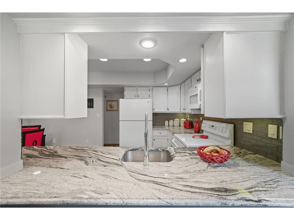 6075 Lincoln Drive #305 Edina MN 55436 6780736 image10