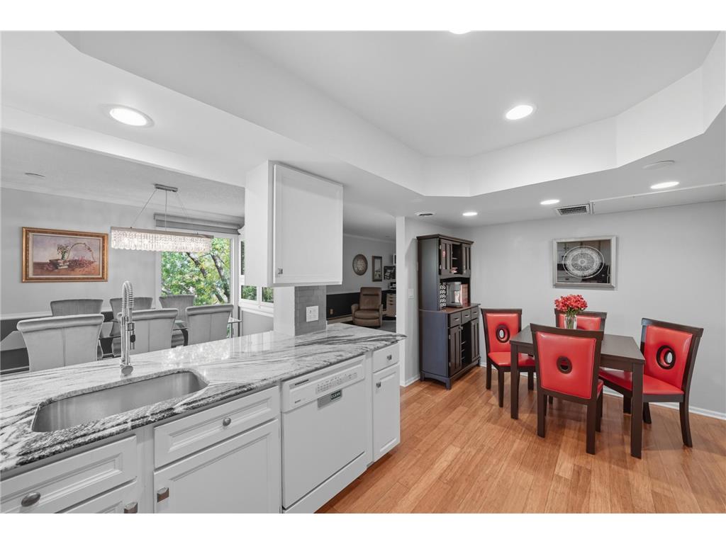6075 Lincoln Drive #305 Edina MN 55436 6780736 image14
