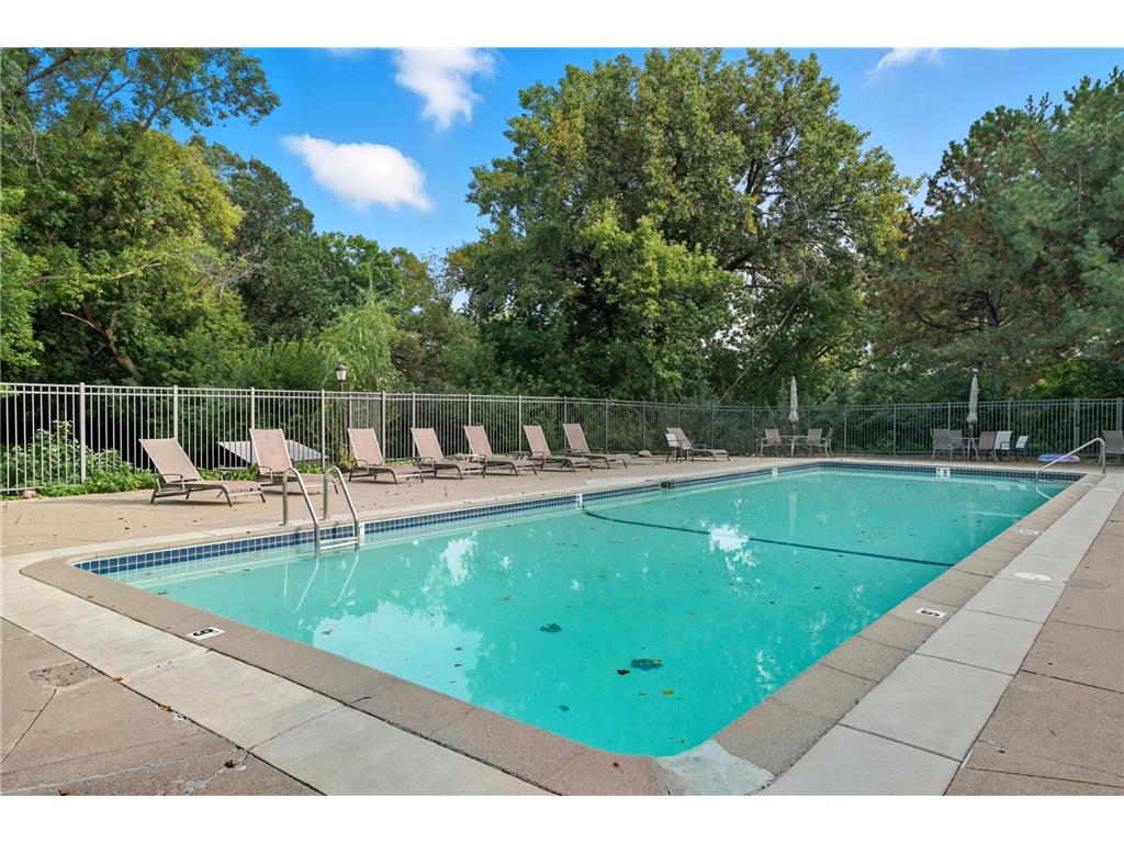 6075 Lincoln Drive #305 Edina MN 55436 6780736 image34