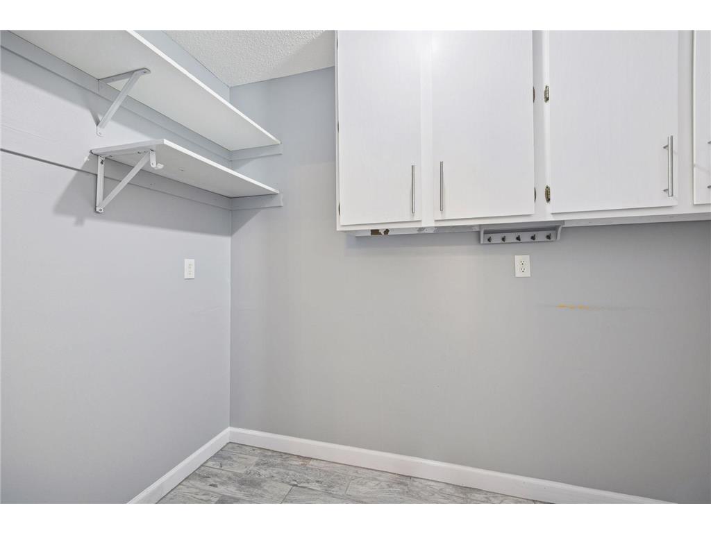 6075 Lincoln Drive #305 Edina MN 55436 7014112 image32