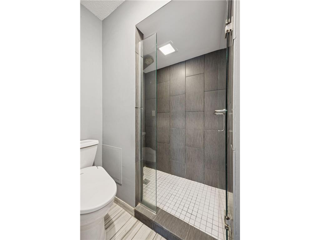 6075 Lincoln Drive #305 Edina MN 55436 7014112 image38