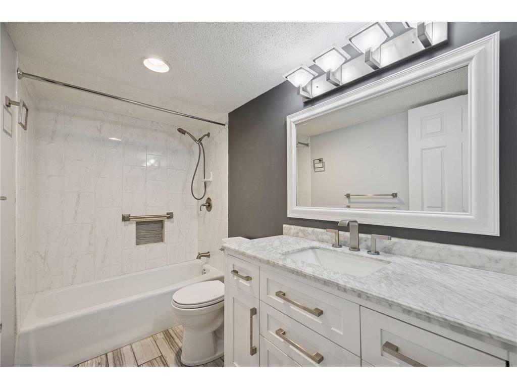 6075 Lincoln Drive #305 Edina MN 55436 7014112 image43