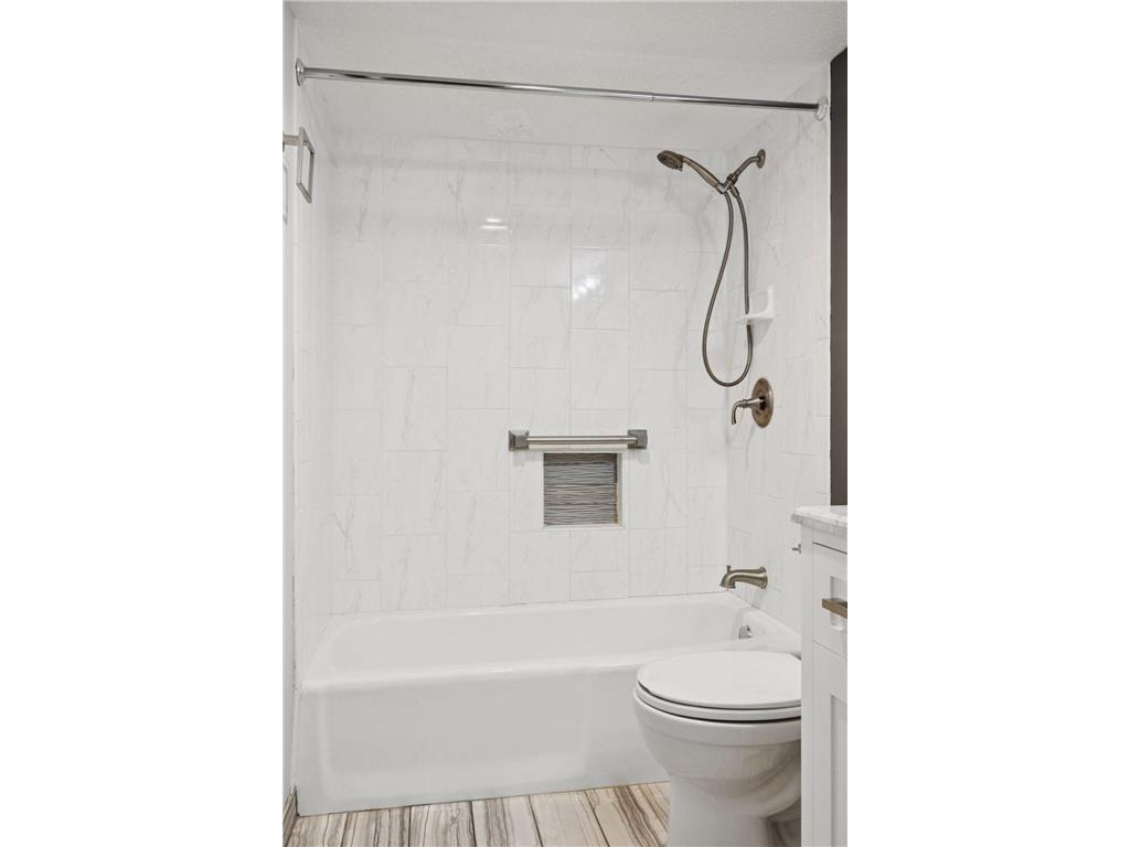 6075 Lincoln Drive #305 Edina MN 55436 7014112 image44