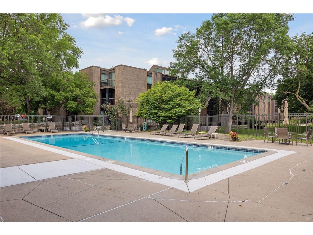 6075 Lincoln Drive #305 Edina MN 55436 7014112 image80