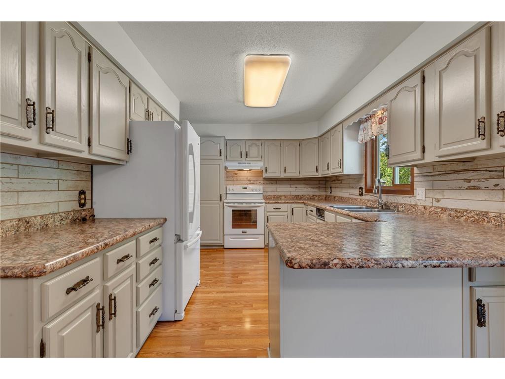 608 26th Avenue SW Willmar MN 56201 7082554 image12