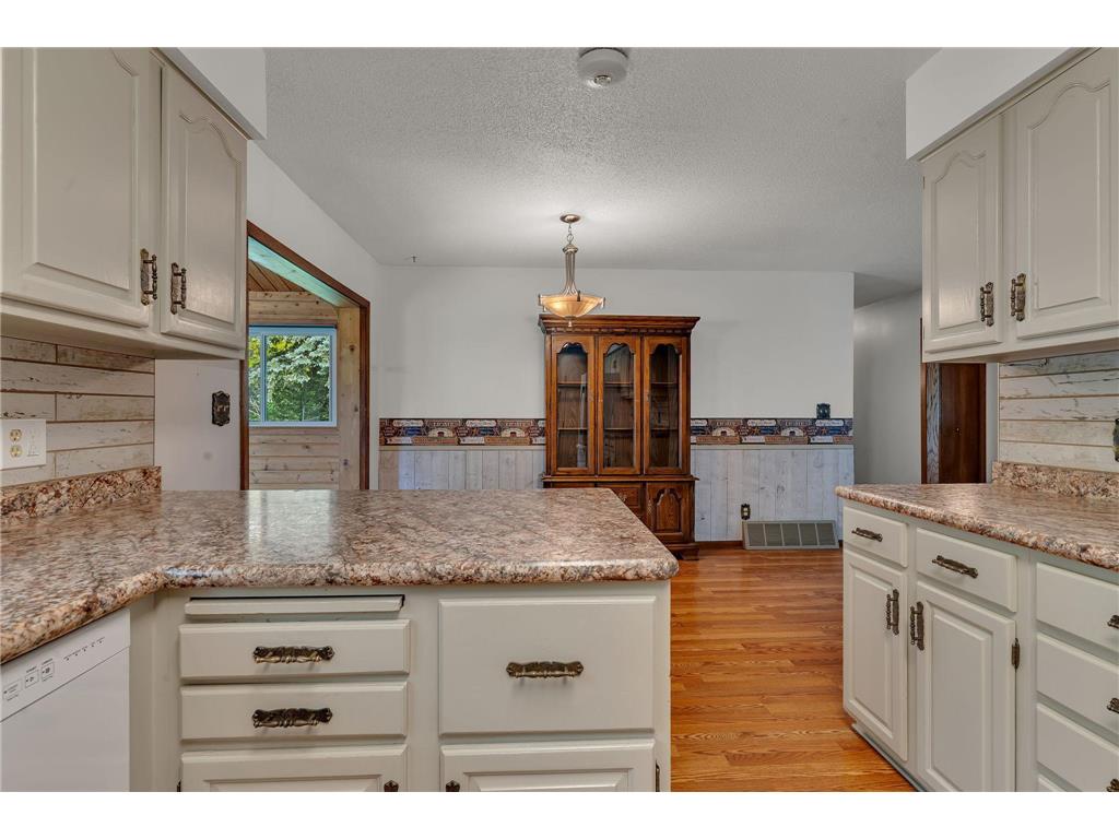 608 26th Avenue SW Willmar MN 56201 7082554 image15