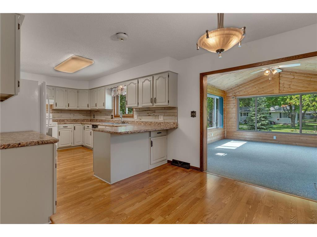 608 26th Avenue SW Willmar MN 56201 7082554 image20
