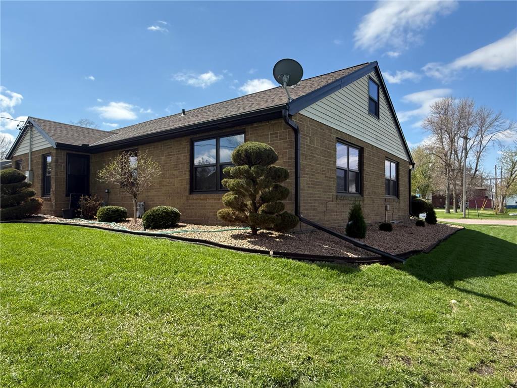 608 4th Street W Morgan MN 56266 7065285 image4