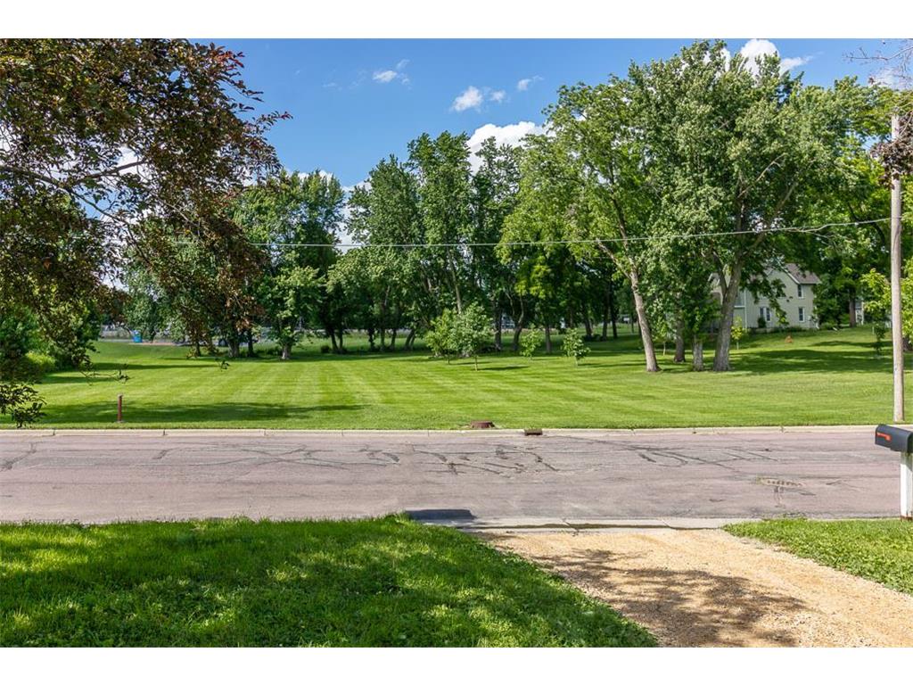 608 7th Avenue SE Waseca MN 56093 7093322 image47