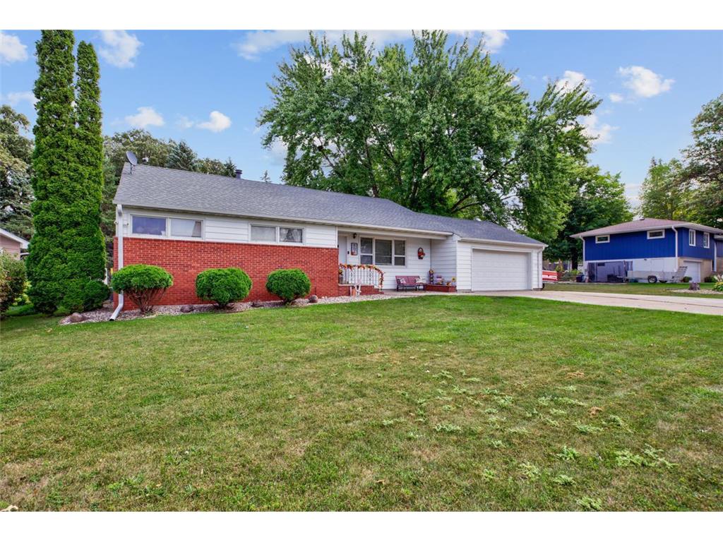 608 7th Street NE Waseca MN 56093 6424039 image1