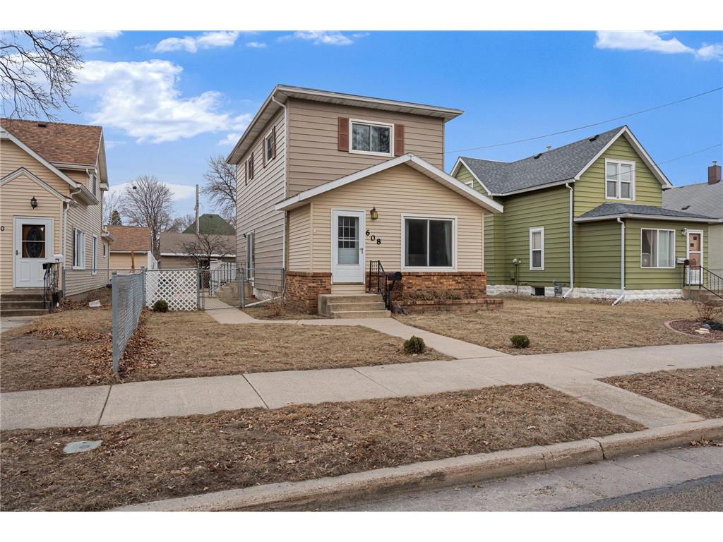 608 8th Avenue NW Austin MN 55912 6653639 image1