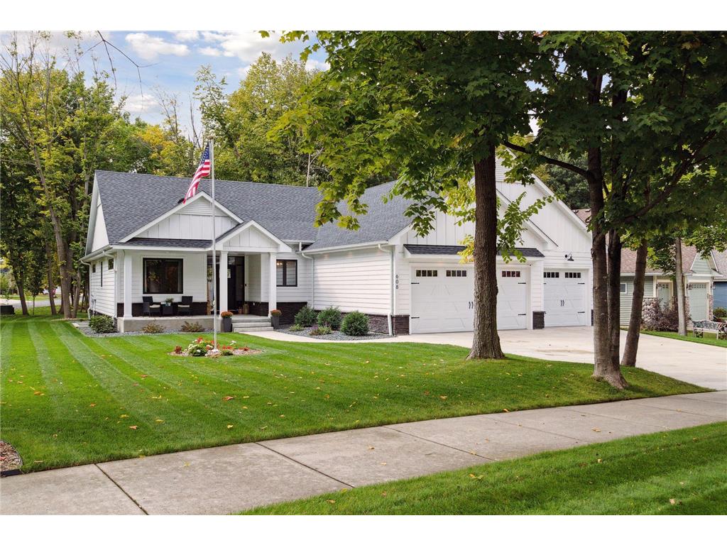 608 Chalupsky Avenue SE, New Prague, MN, 56071 | MLS: 6440111 | Edina