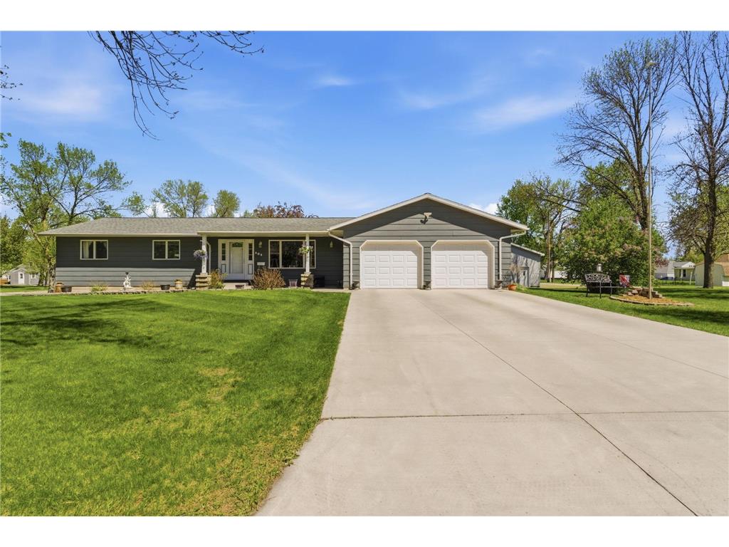 608 E Ash Avenue Olivia MN 56277 7073806 image1