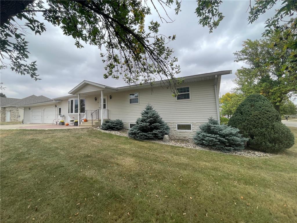 608 E Lyon Street Minneota MN 56264 6437396 image1
