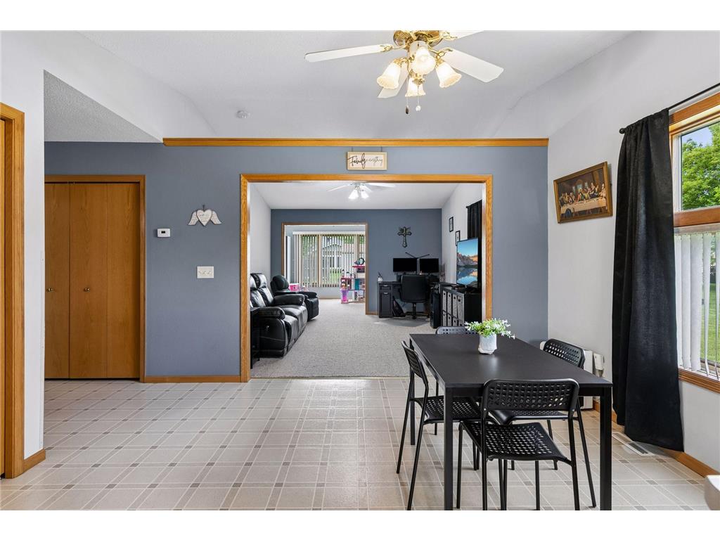 608 E Welco Drive Montgomery MN 56069 7076845 image22