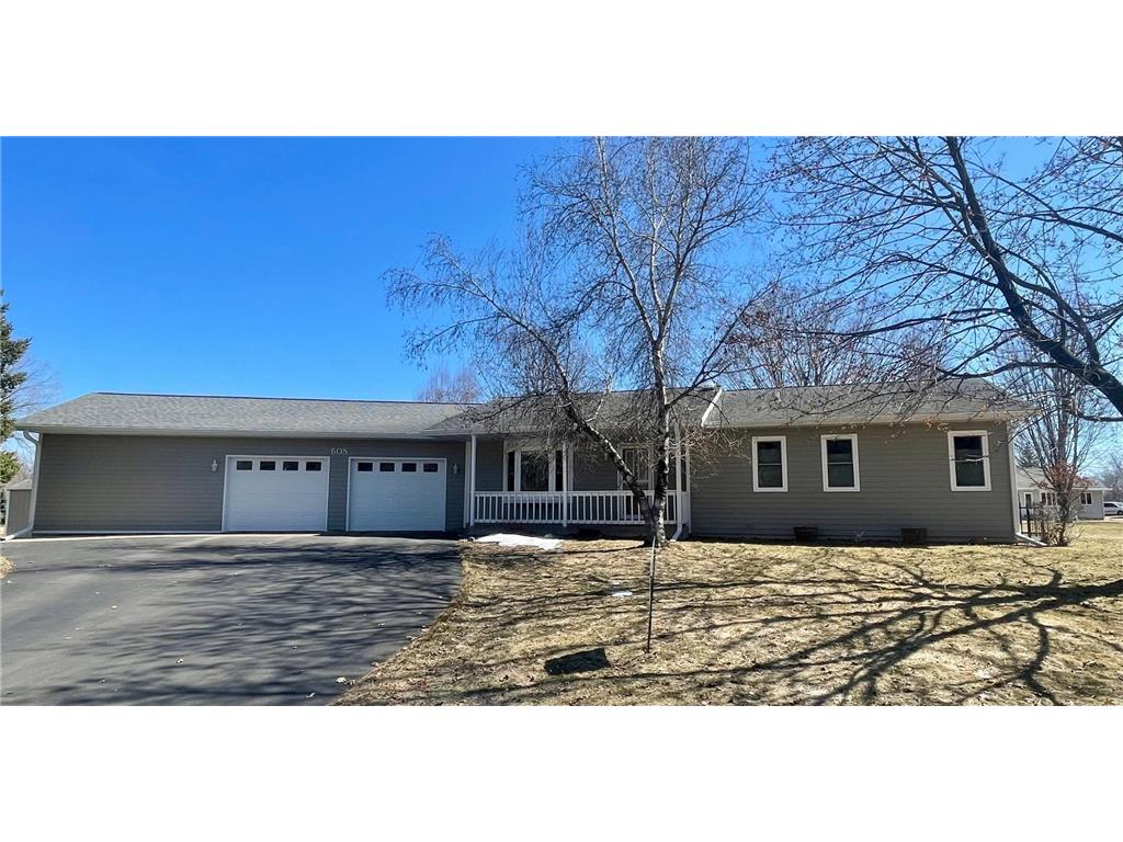 608 Fagstad Street NE Menomonie WI 54751 7017932 image1