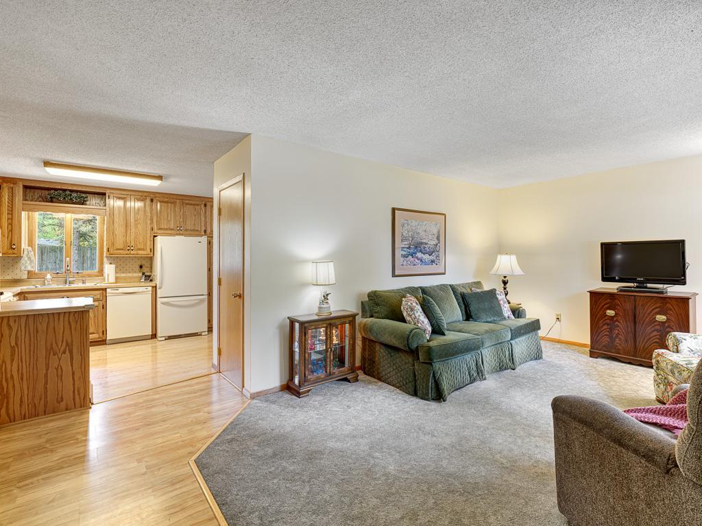 608 Grospoint Avenue N Oakdale MN 55128 7014050 image5