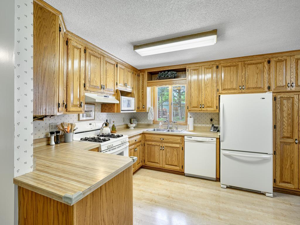 608 Grospoint Avenue N Oakdale MN 55128 7014050 image7