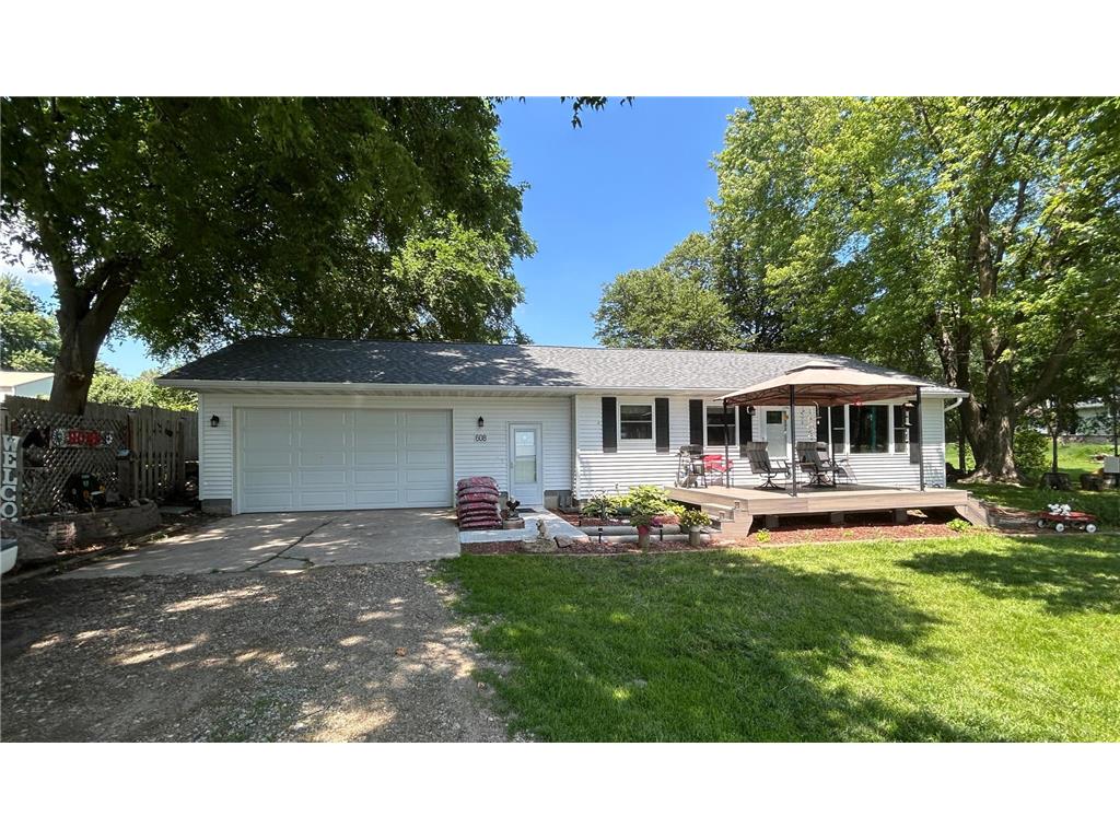 608 Lakeshore Drive Freeborn MN 56032 - Freeborn 7004208 image1
