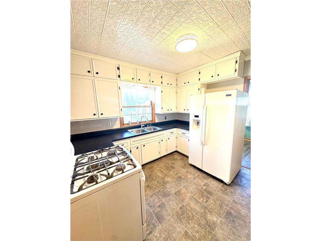 608 N 6th Street Montevideo MN 56265 7060745 image11