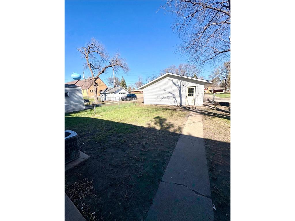 608 N 6th Street Montevideo MN 56265 7060745 image25