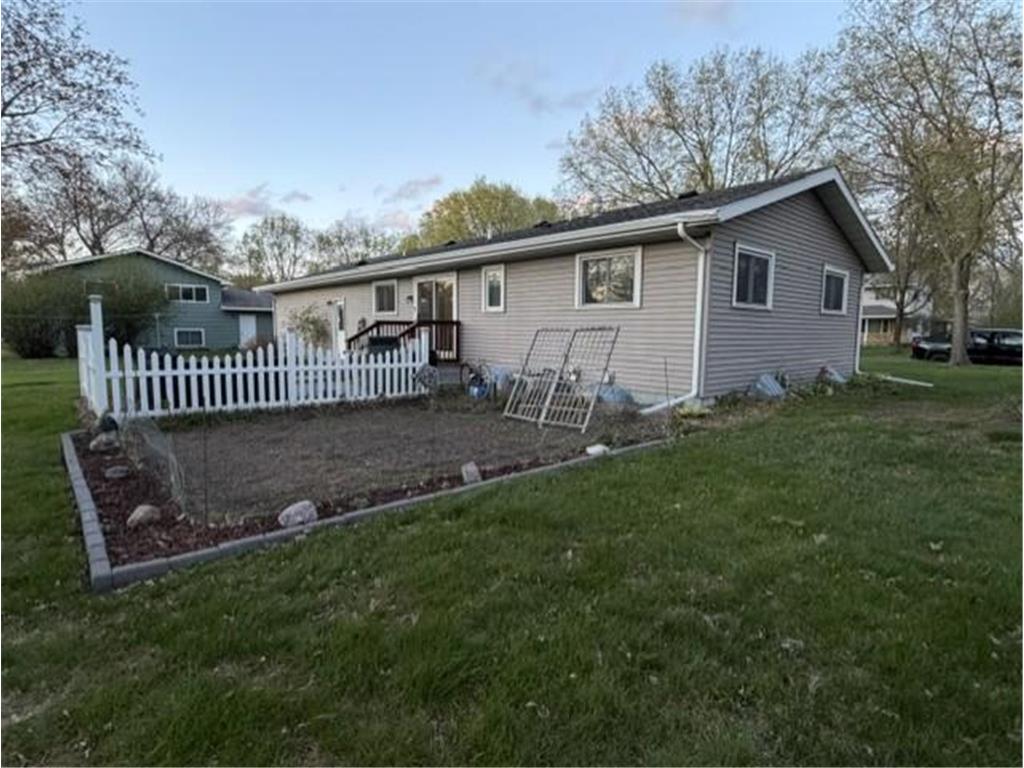608 S Donnelly Avenue Litchfield MN 55355 7067918 image30