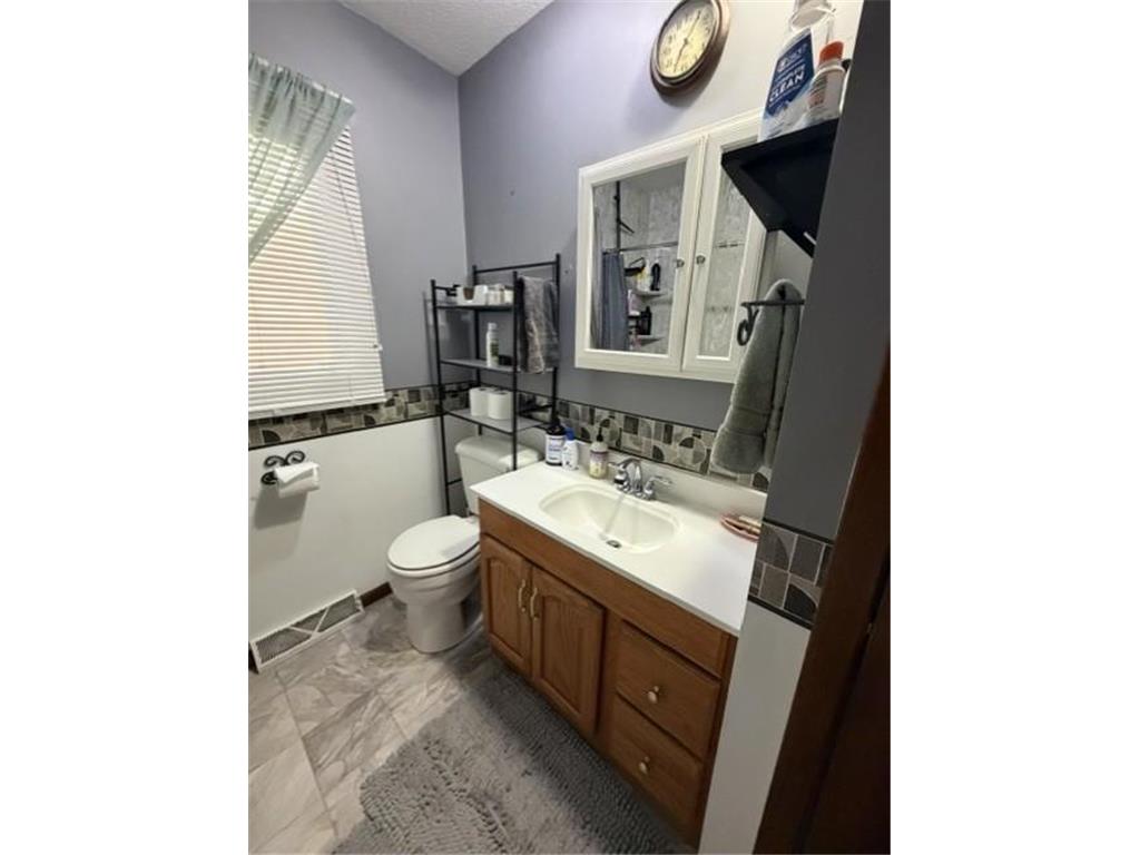 608 S Donnelly Avenue Litchfield MN 55355 7067918 image6