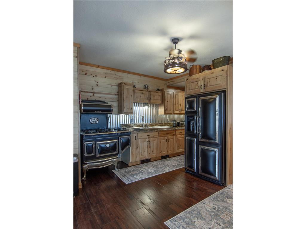 608 W Broadway Street Wahkon MN 56386 - Mille Lacs Lake 6758235 image5