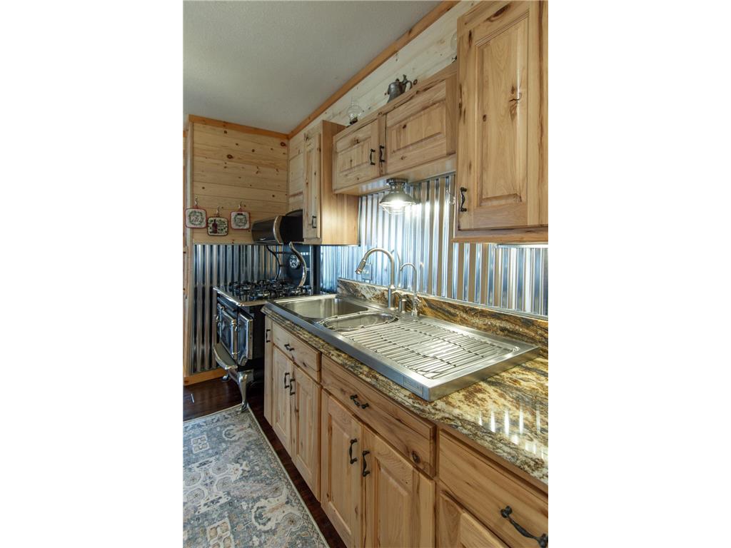 608 W Broadway Street Wahkon MN 56386 - Mille Lacs Lake 6758235 image8