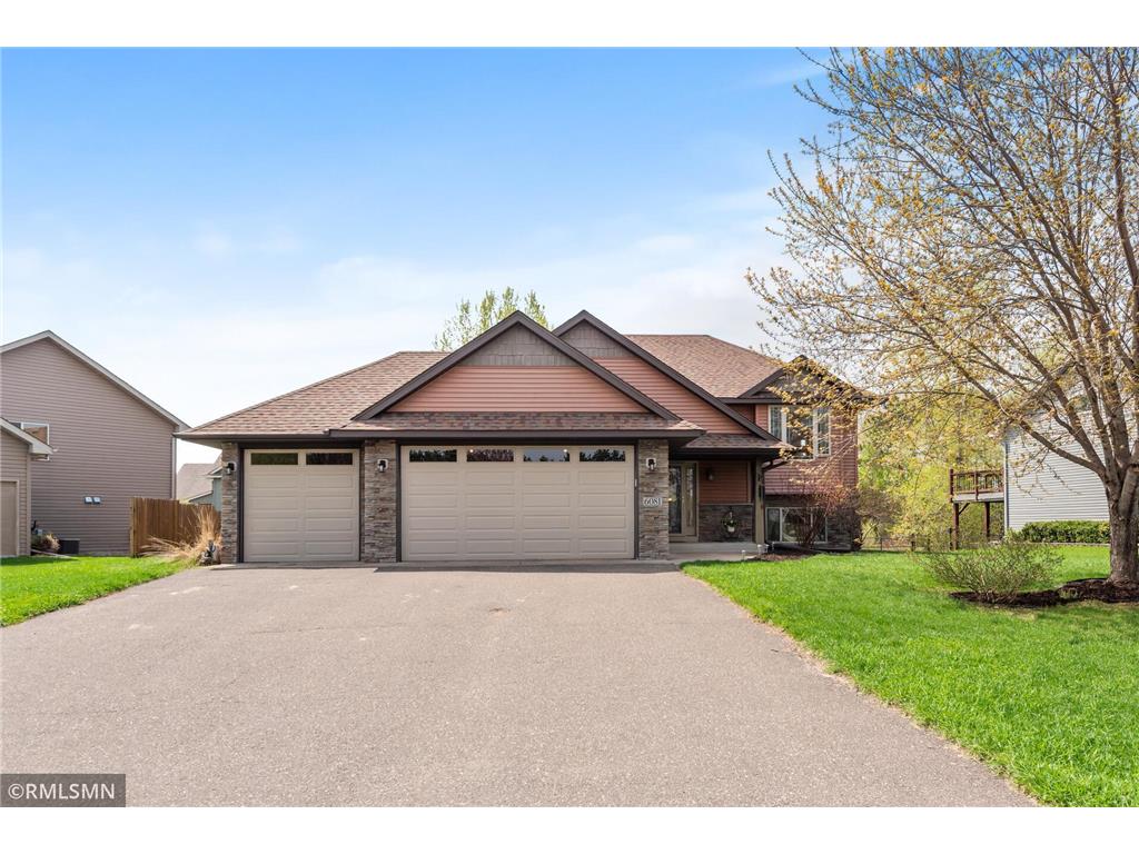 6081 Goodview Trail N Hugo MN 55038 6367825 image1