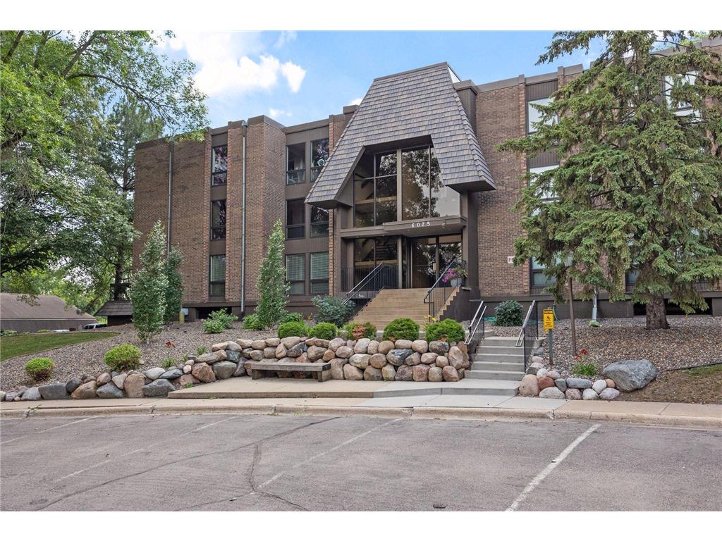 6085 Lincoln Drive #123 Edina MN 55436 6722536 image1