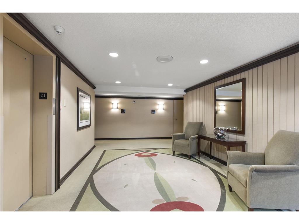 6085 Lincoln Drive #317 Edina MN 55436 7058463 image2