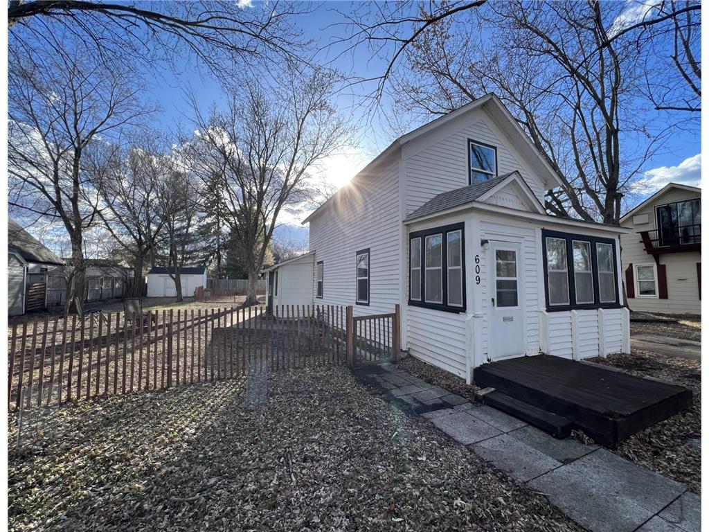 609 10th Avenue N Saint Cloud MN 56303 6518648 image1