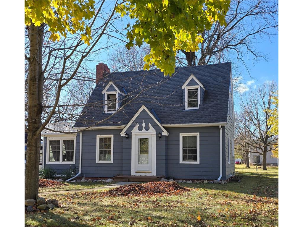 609 10th Street N Mountain Lake MN 56159 6639974 image1
