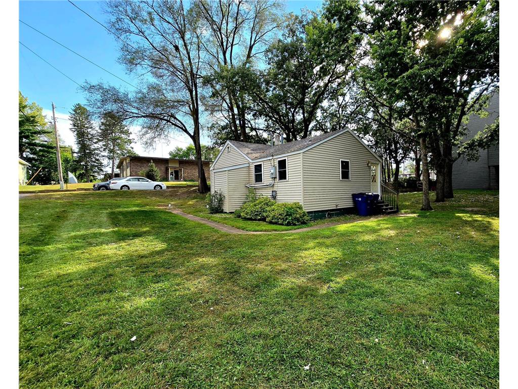 609 14th Street S Saint Cloud MN 56301 6781292 image2