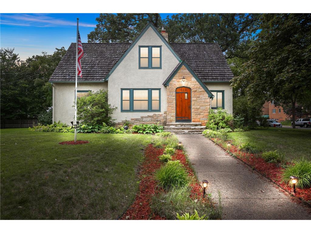 609 1st Street, Princeton, MN 55371 MLS 6421734 Edina Realty