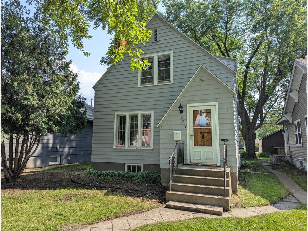 609 5th Street International Falls MN 56649 6578086 image1